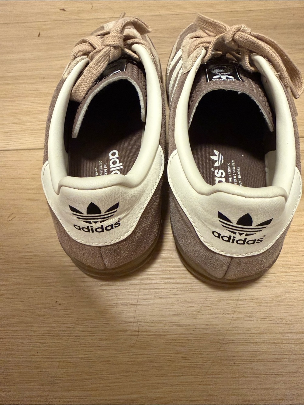 Adidas Women’s Beige & Cream Samba - Picture 7 of 9